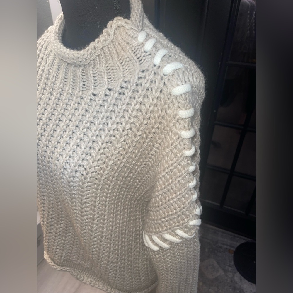 En Saison
NEW Women's Alyza Long-Sleeve Knit Sweater, oversized - Picture 7 of 14